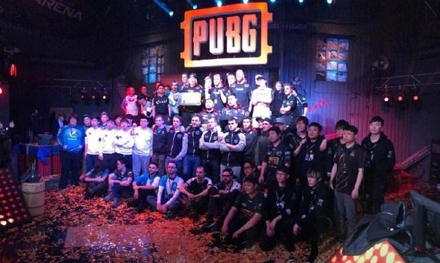 亚历山大 亚历山大