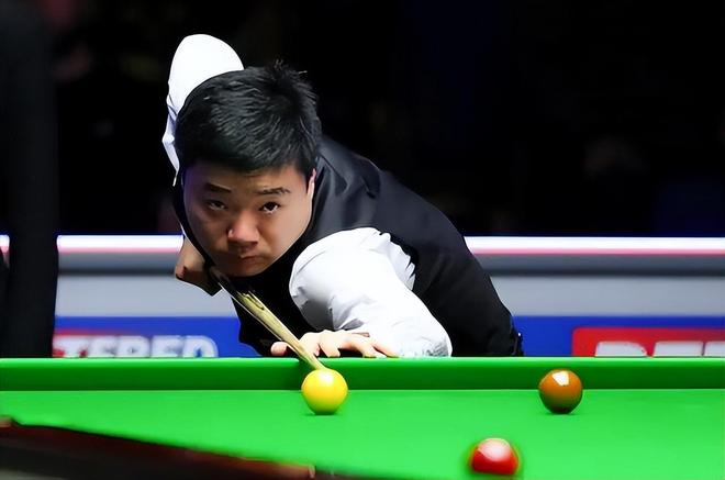 亚足联对魏震的处罚引发热议.