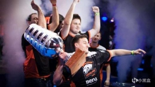 全球网球写 全球网球写