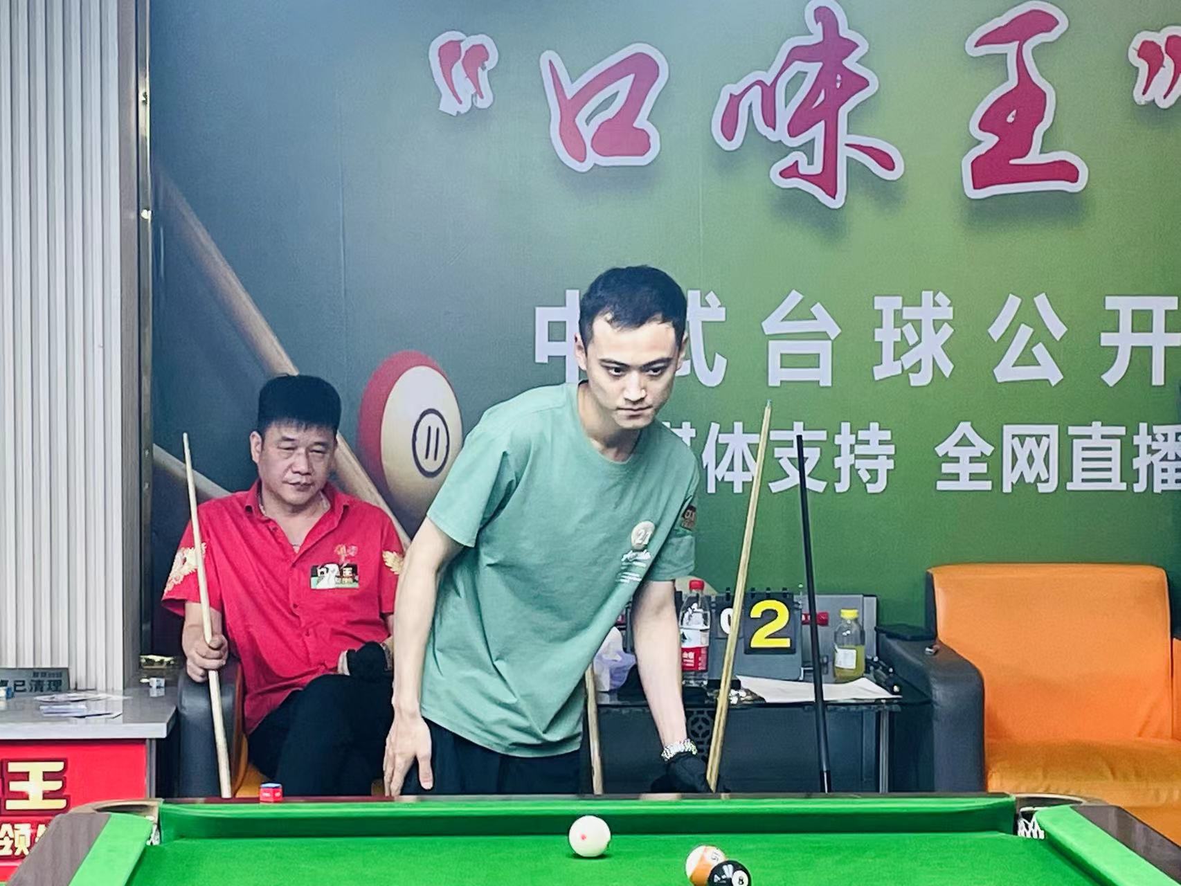 詹姆斯打完 詹姆斯打完