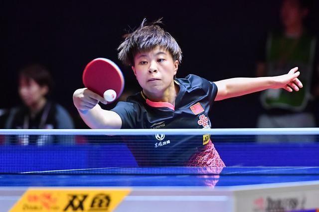 赫罗纳前锋：丢球更多源于我们的失误；球队很难突破巴萨防线