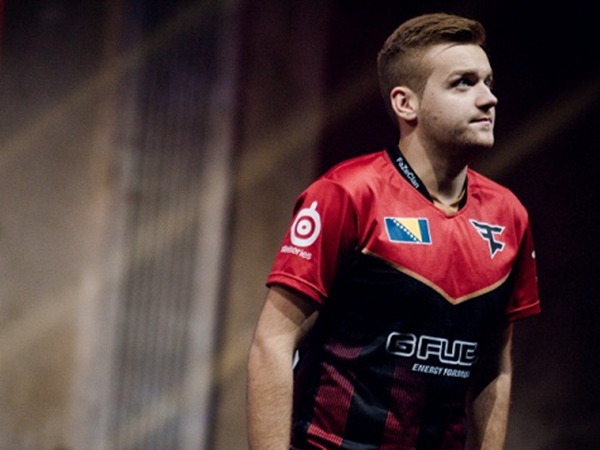 提供了扩音 提供了扩音